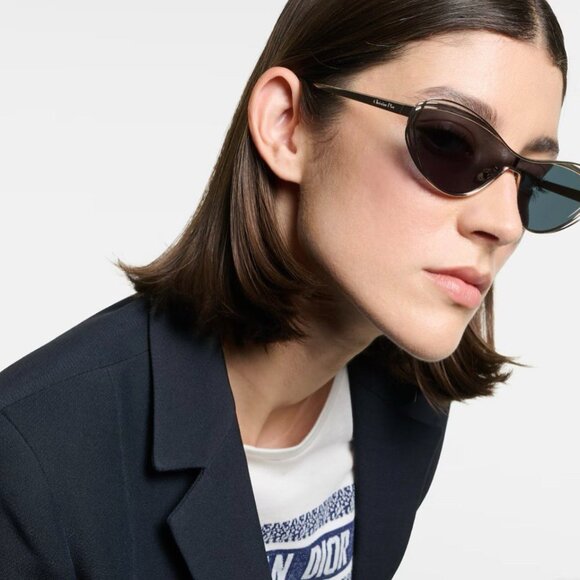 🕶️ New Dior DIORFILDIOR M1U B0A4 Sunglasses - Gold Frame, Silver Mirror Lenses - Picture 3 of 11